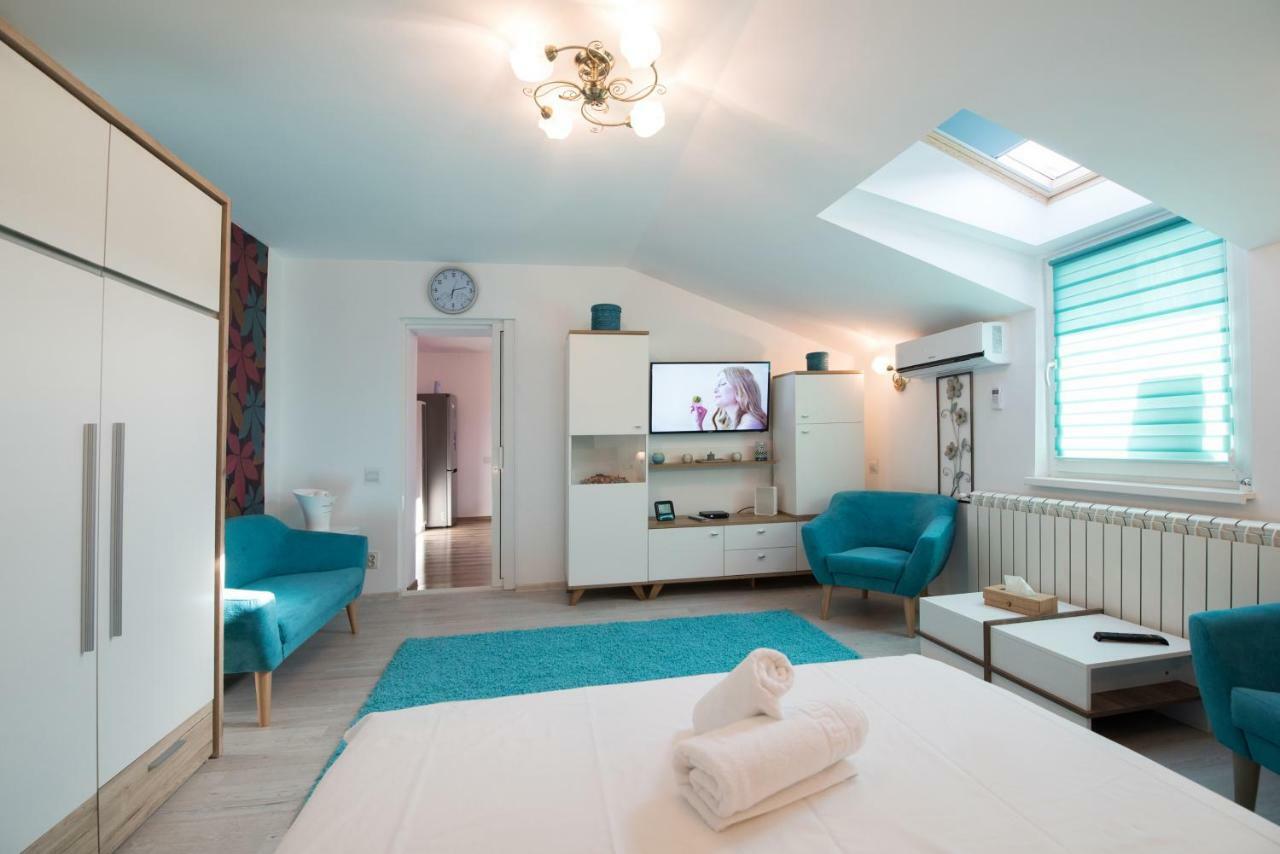 Queen Holiday Apartment Boekarest Buitenkant foto