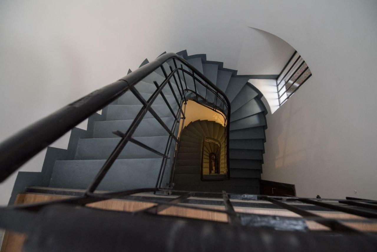 Queen Holiday Apartment Boekarest Buitenkant foto