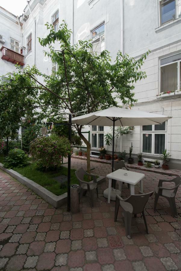 Queen Holiday Apartment Boekarest Buitenkant foto
