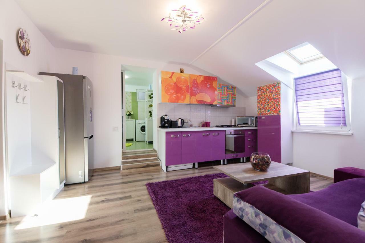 Queen Holiday Apartment Boekarest Buitenkant foto